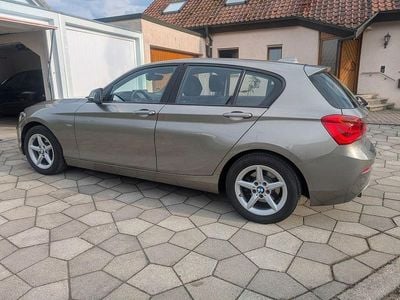 Second-hand BMW 120 Urban Line 177 CP (130 kW) 2015 Gri Hatchback