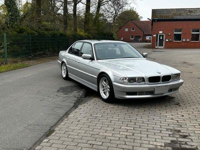 BMW 735