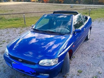Blau Gebraucht 1997 Ford Escort Cabriolet Cabrio | 2.400 €
