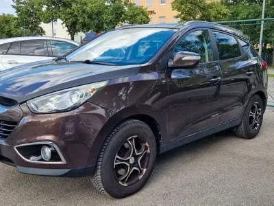 Gebraucht Hyundai ix35 Style 136 PS (100 kW) 2010 Braun SUV