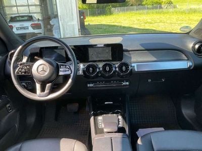 Mercedes GLB200