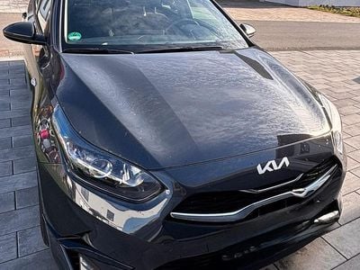 Second-hand Kia Ceed 140 CP (102 kW) 2024 Gri Hatchback