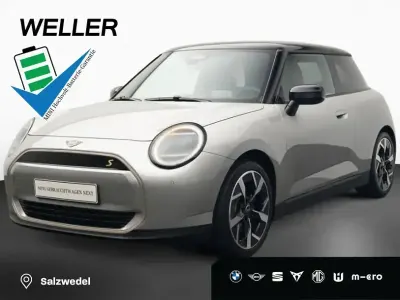 Gebraucht Mini Cooper SE Favoured 160 kW (218 PS) 2025 Melting silver (silber) Kleinwagen
