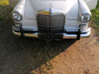 Second-hand Mercedes 190 54 CP (39 kW) 1964 Alb Berlinǎ