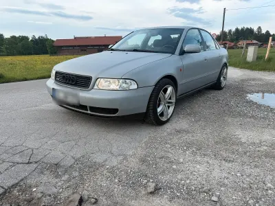 Gebraucht Audi A4 150 PS (110 kW) 1994 Silber Limousine