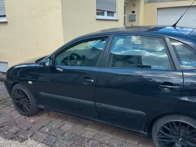 Gebraucht Seat Ibiza 75 PS (55 kW) 2006 Schwarz Kleinwagen