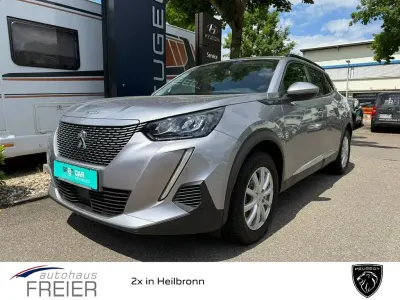 Gebraucht Peugeot e-2008 Allure 100 kW (136 PS) 2021 Grau SUV