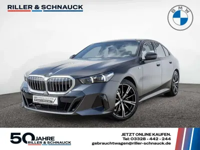 Gebraucht BMW 520 M Sport 197 PS (144 kW) 2024 Grau Limousine