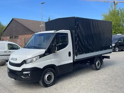 Second-hand Iveco Daily 179 CP (131 kW) 2019 Alb Monovolum