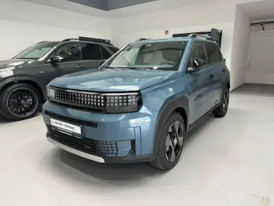Neu Fiat Grande Panda La Prima 101 PS (74 kW) 2026 Blau Kleinwagen