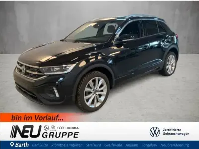 Gebraucht VW T-Roc R-line 150 PS (110 kW) 2025 Schwarz SUV