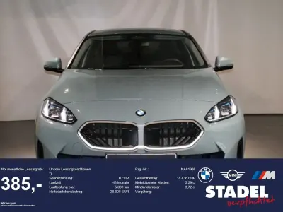 Neu BMW 116 122 PS (89 kW) 2026 Cape york grün metallic Kleinwagen