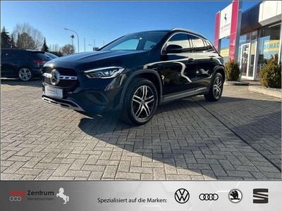 Gebraucht Mercedes GLA250 Progressive 218 PS (160 kW) 2021 Kosmosblack  met. SUV