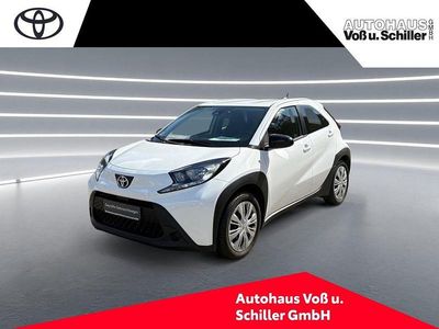 Gebraucht Toyota Aygo X Play 72 PS (52 kW) 2023 Weiß SUV