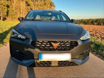 Second-hand Cupra Leon VZ 310 CP (228 kW) 2022 Gri Break