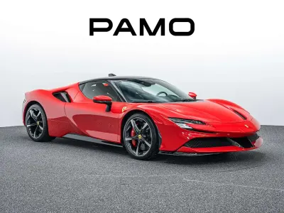 Usata Ferrari SF90 999 CV (734 kW) 2022 Rosso Coupé
