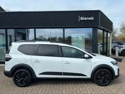 Neu Dacia Jogger Expression 110 PS (80 kW) 2026 Arktisweiß Van / Kleinbus