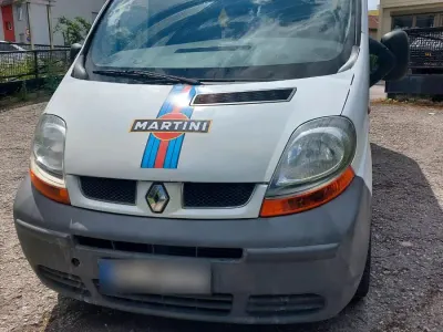 Gebraucht Renault Traffic 84 PS (61 kW) 2003 Weiß Van / Kleinbus