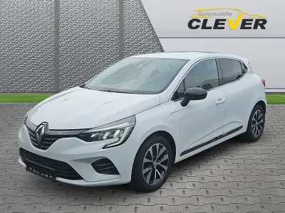 Gebraucht Renault Clio Techno 91 PS (66 kW) 2022 Weiß Kleinwagen
