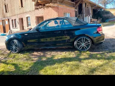 Gebraucht BMW 120 Cabriolet 170 PS (125 kW) 2008 Schwarz Cabrio