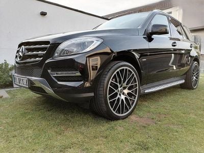 Gebraucht Mercedes ML250 AMG line 204 PS (150 kW) 2014 Schwarz SUV