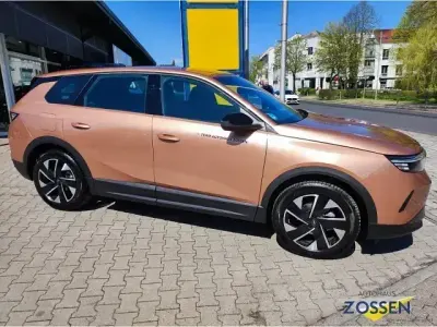 Gebraucht Opel Grandland X Edition 145 PS (106 kW) 2026 Gold SUV