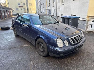 Gebraucht Mercedes CLK200 Avantgarde 136 PS (100 kW) 1999 Blau Coupé