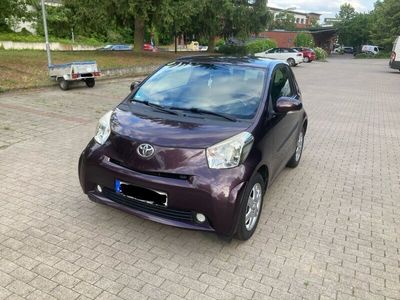 Toyota iQ