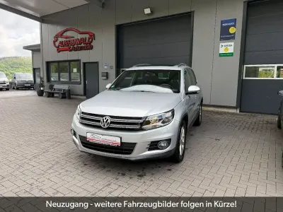 Gebraucht VW Tiguan LOUNGE 122 PS (89 kW) 2015 Silber SUV
