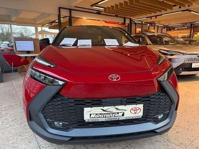 Neu Toyota C-HR Team 151 PS (111 kW) 2025 Kaminarot metallic SUV