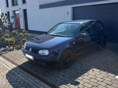 Gebraucht VW Golf IV 75 PS (55 kW) 2003 Blau Kleinwagen