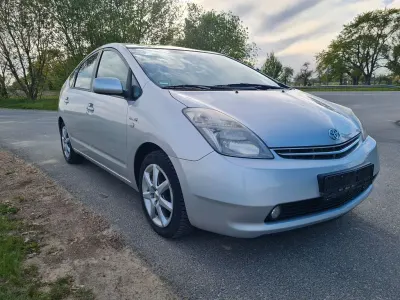 Occasion Toyota Prius Executive 111 PK (81 kW) 2007 Zilver Hatchback
