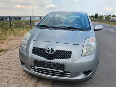 Gebraucht Toyota Yaris Sol 87 PS (63 kW) 2007 Grau Kleinwagen