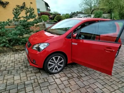 Używany Seat Mii 61 kW (83 KM) 2020 Czerwony Hatchback