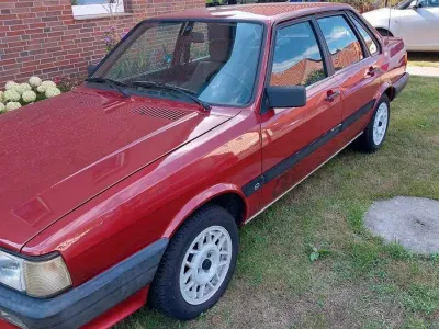 Gebraucht Audi 80 75 PS (55 kW) 1986 Rot Limousine
