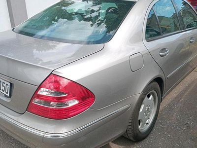 Mercedes E270