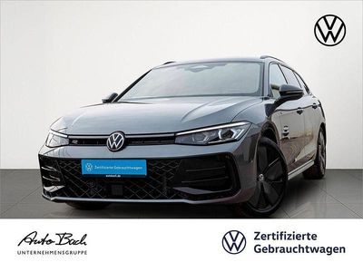 Usata VW Passat R-line 193 CV (141 kW) 2025 Grigio Station wagon