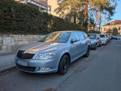 Gebraucht Skoda Octavia Impuls Edition 105 PS (77 kW) 2011 Silber Kombi