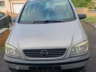 Gebraucht Opel Zafira Edition 147 PS (108 kW) 2003 Silber Van / Kleinbus