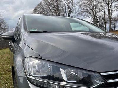 Gebraucht VW Touran Comfortline 150 PS (110 kW) 2016 Grau Van / Kleinbus