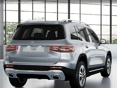 Mercedes GLB180