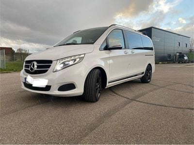 Weiß Gebraucht 2016 Mercedes V250 Van / Kleinbus | 31.000 € (Guter Preis)