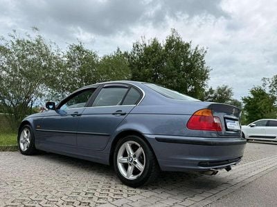 Second-hand BMW 323 170 CP (125 kW) 2000 Albastru Berlinǎ