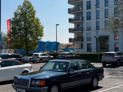 Gebraucht Mercedes S420 220 PS (161 kW) 1988 Blau Limousine