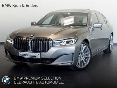 Gebraucht BMW 745e Sport Line 394 PS (289 kW) 2022 Silber Limousine