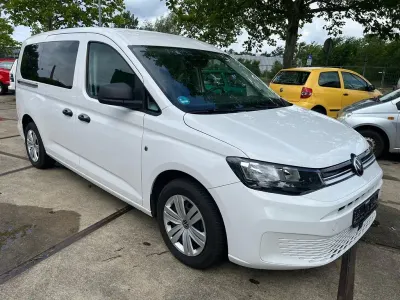 Gebraucht VW Caddy 102 PS (75 kW) 2024 Weiß Van / Kleinbus