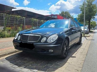Mercedes E280