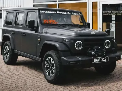 Neu BAW 212 166 PS (122 kW) 2026 Matt grau SUV