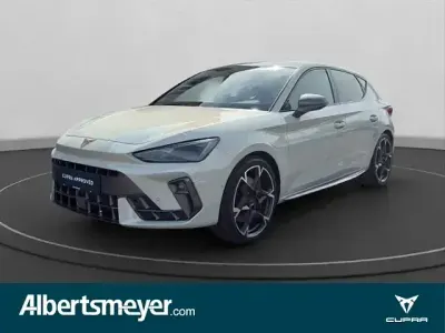 Używany Cupra Leon VZ 272 KM (200 kW) 2024 Szary Sedan/Limuzyna