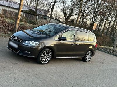 Gebraucht VW Sharan 177 PS (130 kW) 2014 Braun Van / Kleinbus